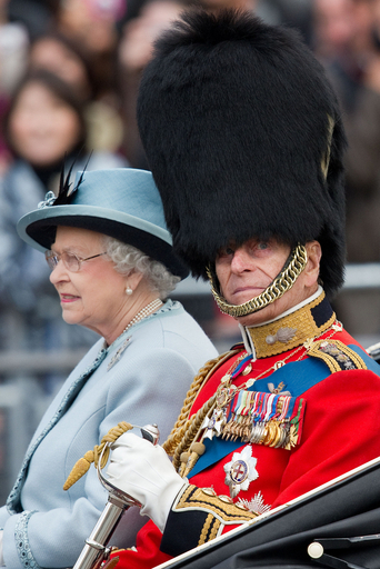 エリザベス女王、85歳の公式誕生日パレード