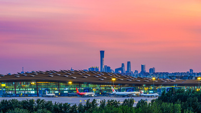 中国 10月1日から8連休で出入国ラッシュ