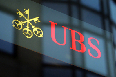 UBS、100億ドルの追加損失計上