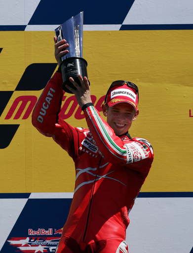 ストーナー 米国GP制しシーズン6勝目