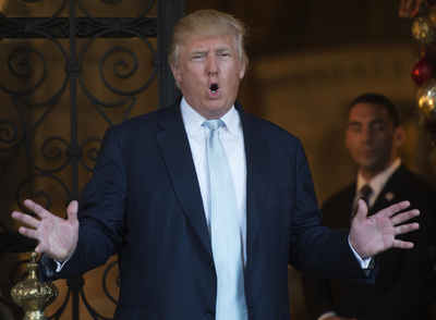 米情報機関よりもアサンジ氏信頼？ トランプ氏、攻撃また疑問視