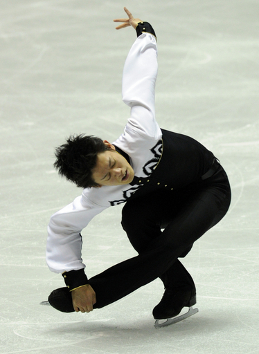 高橋がチャンを破る、日本は総合首位をキープ 世界フィギュア国別対抗