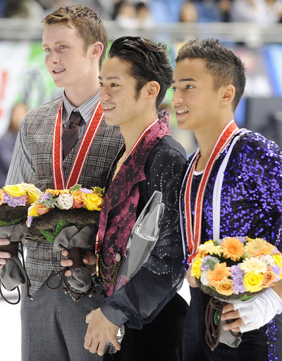 男子シングル、高橋が優勝 羽生4位 フィギュアNHK杯