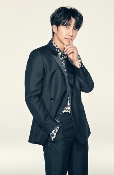 イ・スンギ、ひとり事務所で再出発