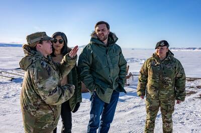 デンマークはグリーンランドへの「投資不十分」 バンス米副大統領