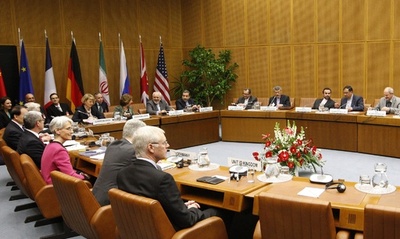 イラン核協議再開、「長く複雑な」交渉へ