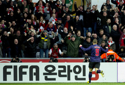 アーセナル、終盤の点の取り合いでスウォンジーとドロー FAカップ