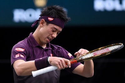 錦織はパリ・マスターズ8強止まり、フェデラーが準決勝へ