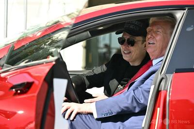 マスク氏、米政権での職務縮小へ テスラ71%減益受け