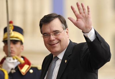 アイスランド首相が辞意、総選挙を5月に前倒し