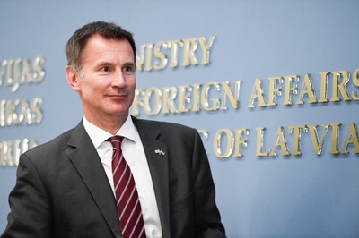 英外相、欧米に対ロ制裁強化を呼び掛けへ