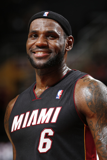 ヒート8連勝、ジェームズの古巣キャバリアーズに快勝