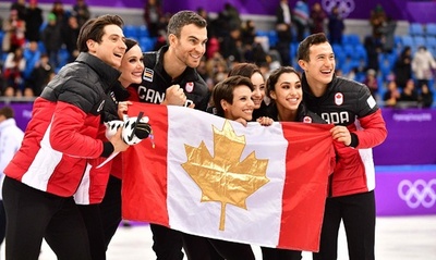 カナダが今大会初の金メダル、フィギュア団体戦を制す