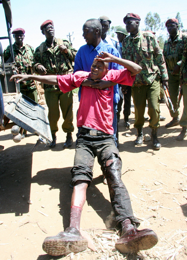 暴動広がるケニア、国連機関など人道危機を警告