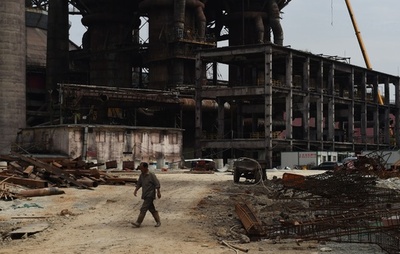 壮大な廃虚となった製鉄所「首都鉄鋼集団」 中国・北京