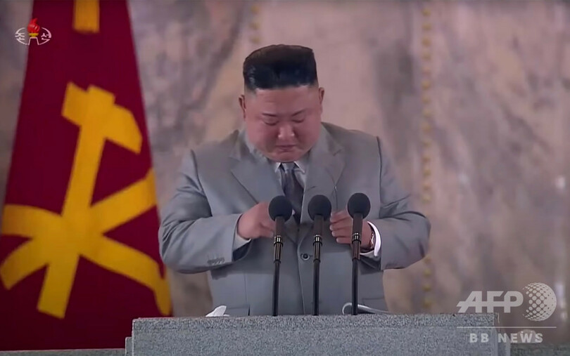 金正恩氏の目にも涙…？ 国民に大仰な感謝と謝罪、その真意は