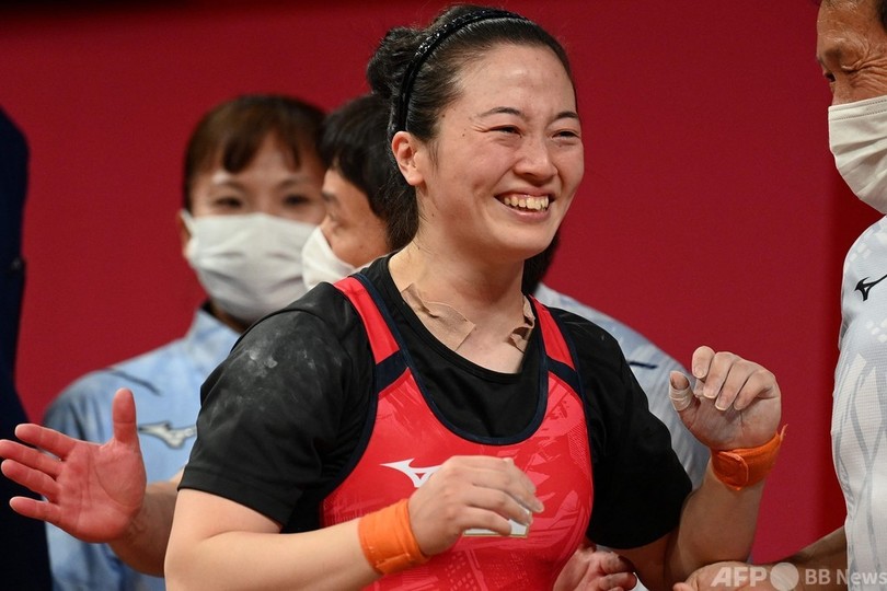 安藤美希子が銅メダル獲得 重量挙げ女子59キロ級