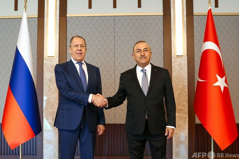 ウクライナ貨物船の「安全確保の用意ある」 ロシア外相