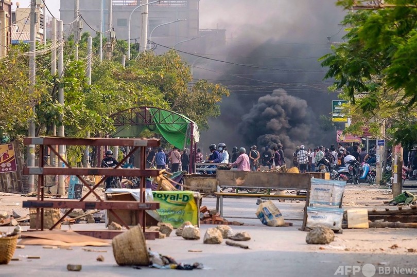 ミャンマー国軍弾圧、7歳少女が撃たれ死亡