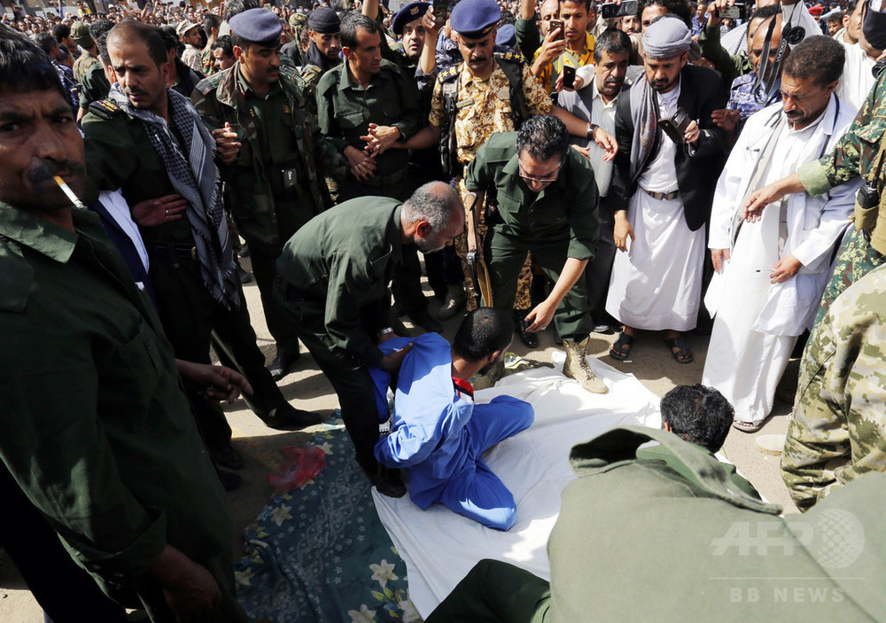 国際ニュース：AFPBB News内戦下のイエメン、3歳女児のレイプ殺人で男を公開処刑