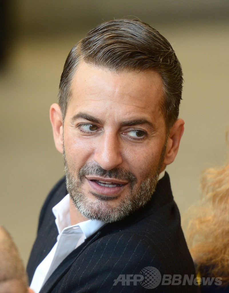 オバマ夫人がテープカット、アナ・ウィンター・コスチューム・センター開館式