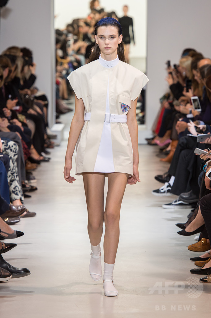 「パコ・ラバンヌ」17年春夏