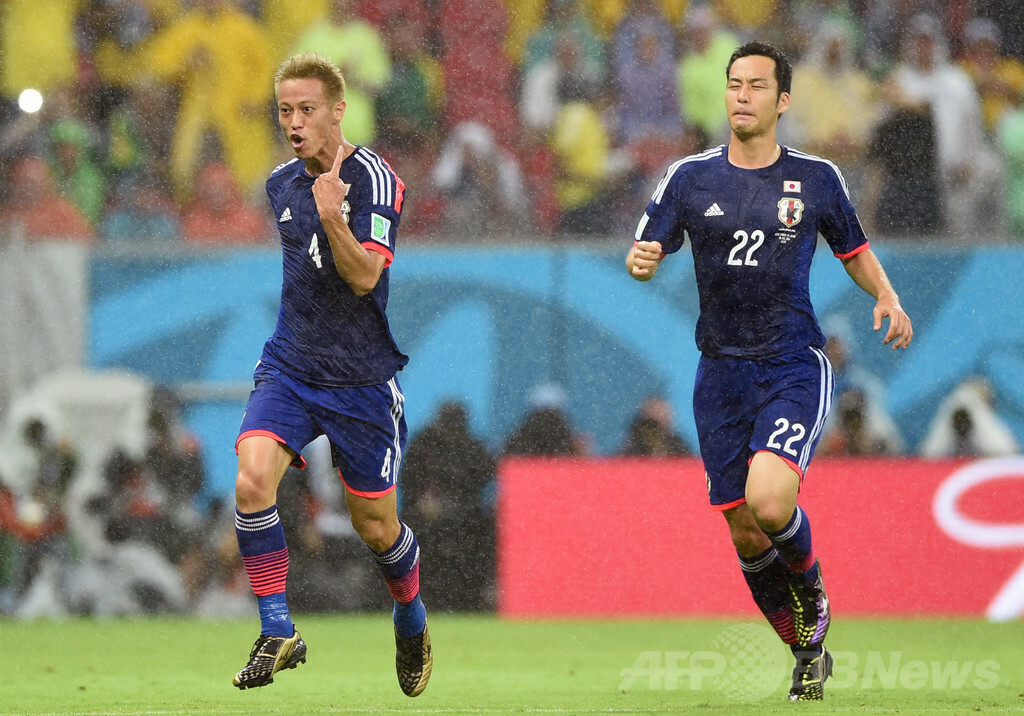 コートジボワール戦で先制点を挙げた本田 写真23枚 ファッション