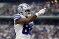 16NFL第11週、ダラス・カウボーイズ対ボルティモア・レイヴンズ。タッチダウンを決めて喜ぶダラス・カウボーイズのデズ・ブライアント（2016年11月20日撮影）。(c)AFP/Getty Images/Tom Pennington