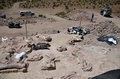 世界最大とみられる恐竜の化石が発見された、アルゼンチンのチュブト（Chubut）州ラウソン（Rawson）の発掘現場。エジディオ・フェルグリオ古生物博物館（Egidio Feruglio Paleontological Museum）提供写真（2014年5月17日提供）。(c)AFP/Museo Egidio Feruglio