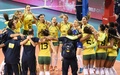 女子バレーボール・ワールドグランプリ（FIVB World Grand Prix 2014）決勝ラウンド最終日、日本対ブラジル。試合に勝利し喜ぶブラジルの選手（2014年8月24日撮影）。(c)AFP/KAZUHIRO NOGI