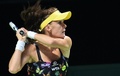 女子テニス、WTAツアー選手権（BNP Paribas WTA Championships - Singapore 2014）4日目。リターンを狙うアニエスカ・ラドワンスカ（Agnieszka Radwanska、2014年10月23日撮影）。(c)AFP/ROSLAN RAHMAN
