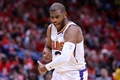 21-22NBAプレーオフ、ウエスタンカンファレンス1回戦、ニューオーリンズ・ペリカンズ対フェニックス・サンズ。勝利を喜ぶフェニックス・サンズのクリス・ポール（2022年4月22日撮影）。(c)AFP