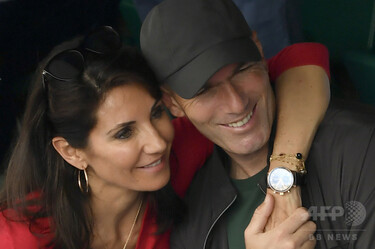 元フランス代表ジダン氏、家族と一緒に全仏男子シングルス決勝を観戦