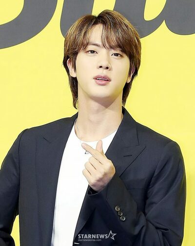 男性タレント bts BTSジン、スターランキングでVとSUGAを抑え3位にランクイン 写真