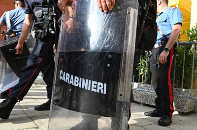 「妻との生活、耐えられない」 刑務所入り望む男が警察に出頭 イタリア