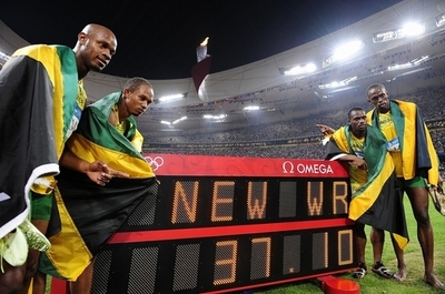 ジャマイカが世界新で金メダル 男子4x100メートルリレー