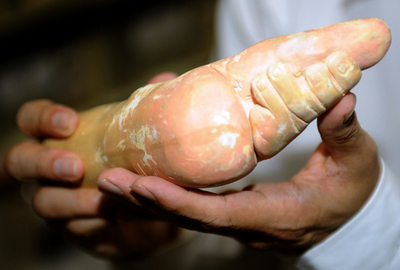 「てん足」に魅了され、靴コレクションは5000足 台湾