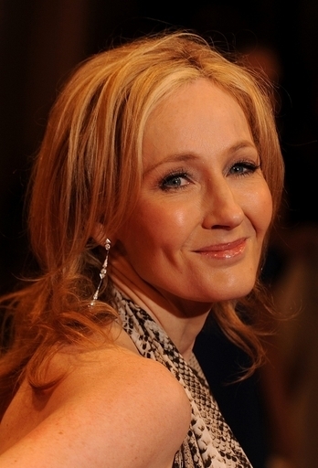 「ハリポタ」のローリングさん、「不和」描く新作は9月27日発売