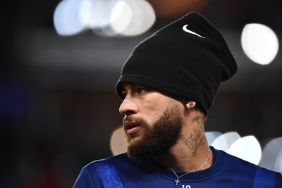 ネイマール、未払い分の給与めぐり再びバルサ訴える