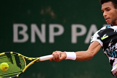 オジェ・アリアシム、六度目の正直へ決勝進出 ベット1ハルクス室内