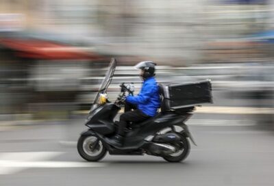 配達中に死亡の「名ばかり社長」…韓国の裁判所「労働者とみなせ」と各種支払い命令