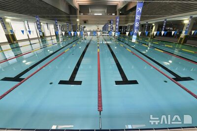 韓国「水700トン入れ替え」市営プールでまたもや“異物”浮遊…今回は「一部をろ過・消毒」