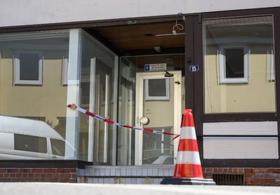 ドイツで謎の死を遂げた5人、中世愛好家の心中か ホテルで死亡の3人は心臓などに矢