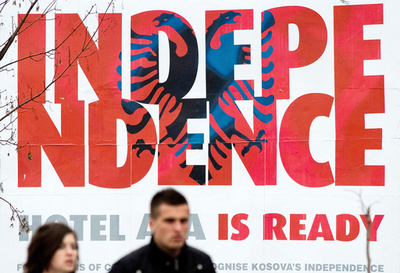 コソボ独立宣言、EU外相会議の直前か