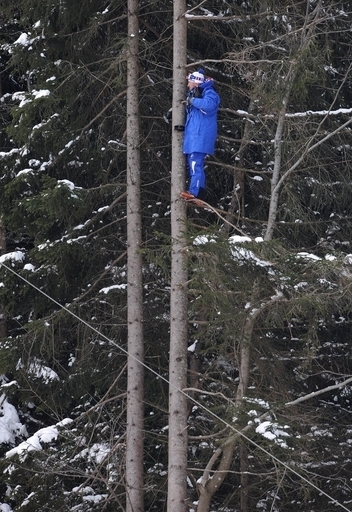 スクープ狙いの特等席、よい子はまねしちゃいけません