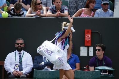 ケルバー4回戦敗退で世界1位陥落、ヴィーナス8強入り ウィンブルドン