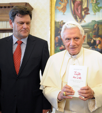 話題のローマ法王インタビュー本、売れ行き好調