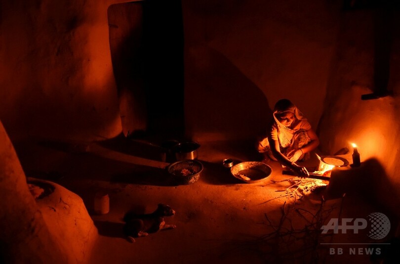 悲願の電気開通、喜びに沸くインドの村