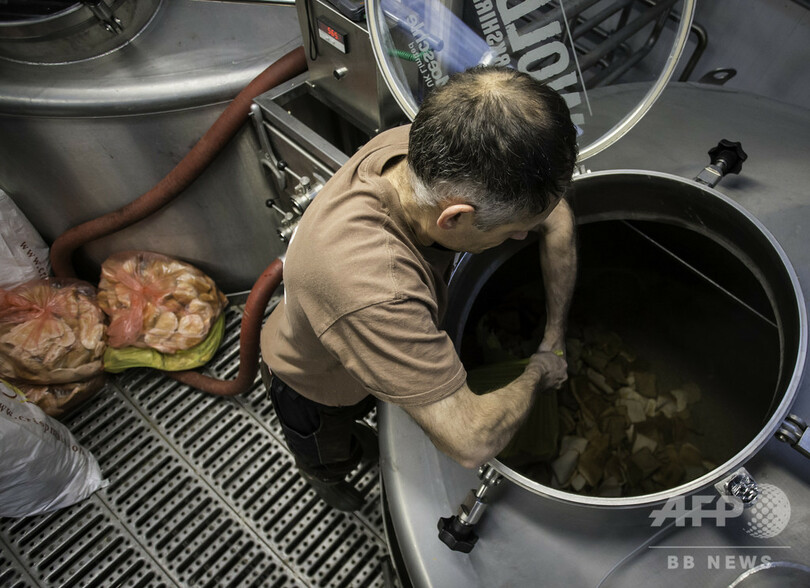 廃棄パンからビールを製造、セレブシェフも絶賛 英国【再掲】