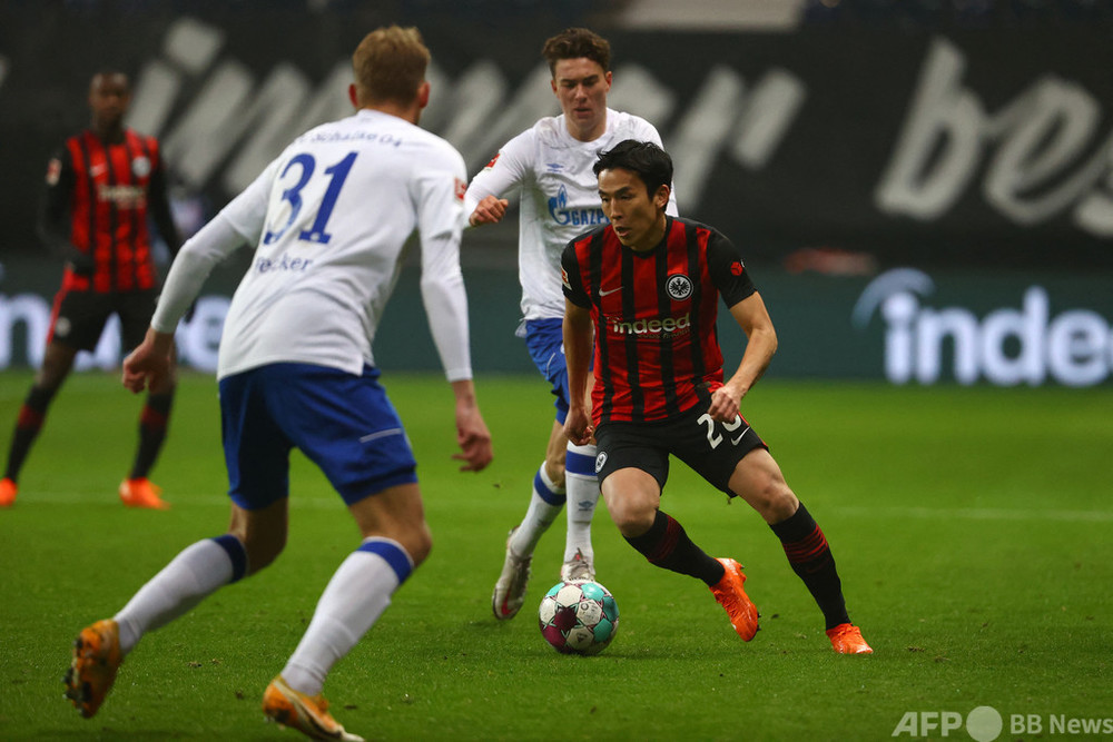 おじいちゃん 長谷部 目指すは現役最終年での欧州cl出場 写真1枚 国際ニュース Afpbb News